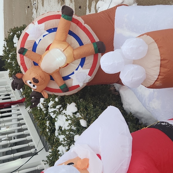 BNIB Santa inflatable throwing snowballs at deer target- so fun- HTF - Picture 6 of 7